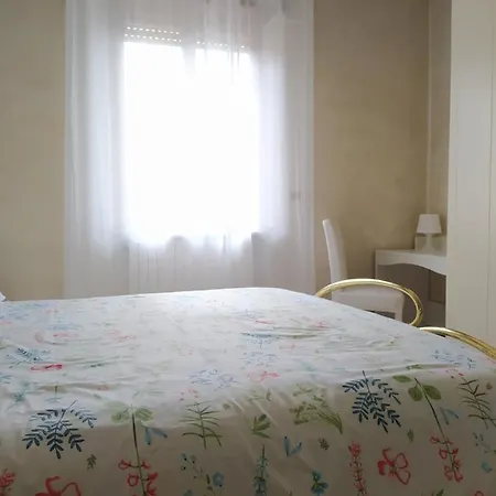Metro C And Tor Vergata Guest house Rome