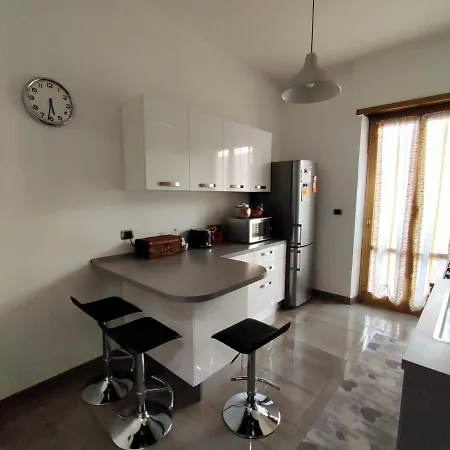 Metro C And Tor Vergata 4*