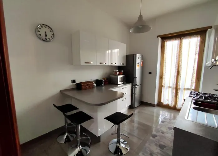 Metro C And Tor Vergata 4*